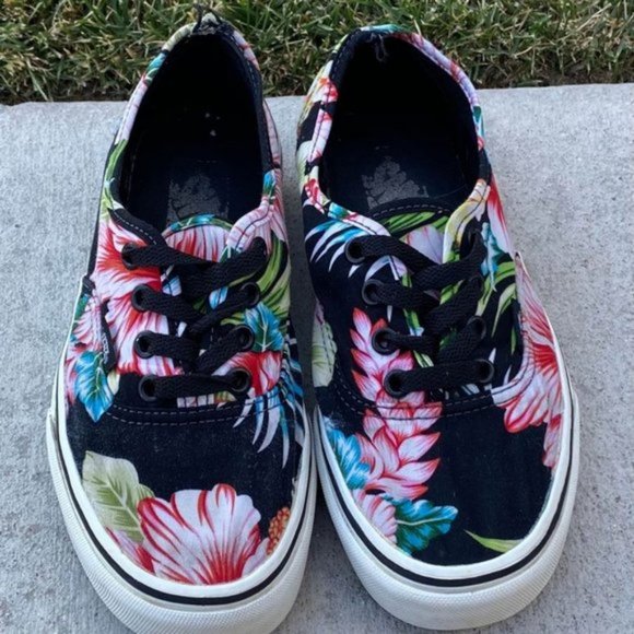 Vans Shoes - VANS Flower Tropical Flat Skate Board Beach Shoes